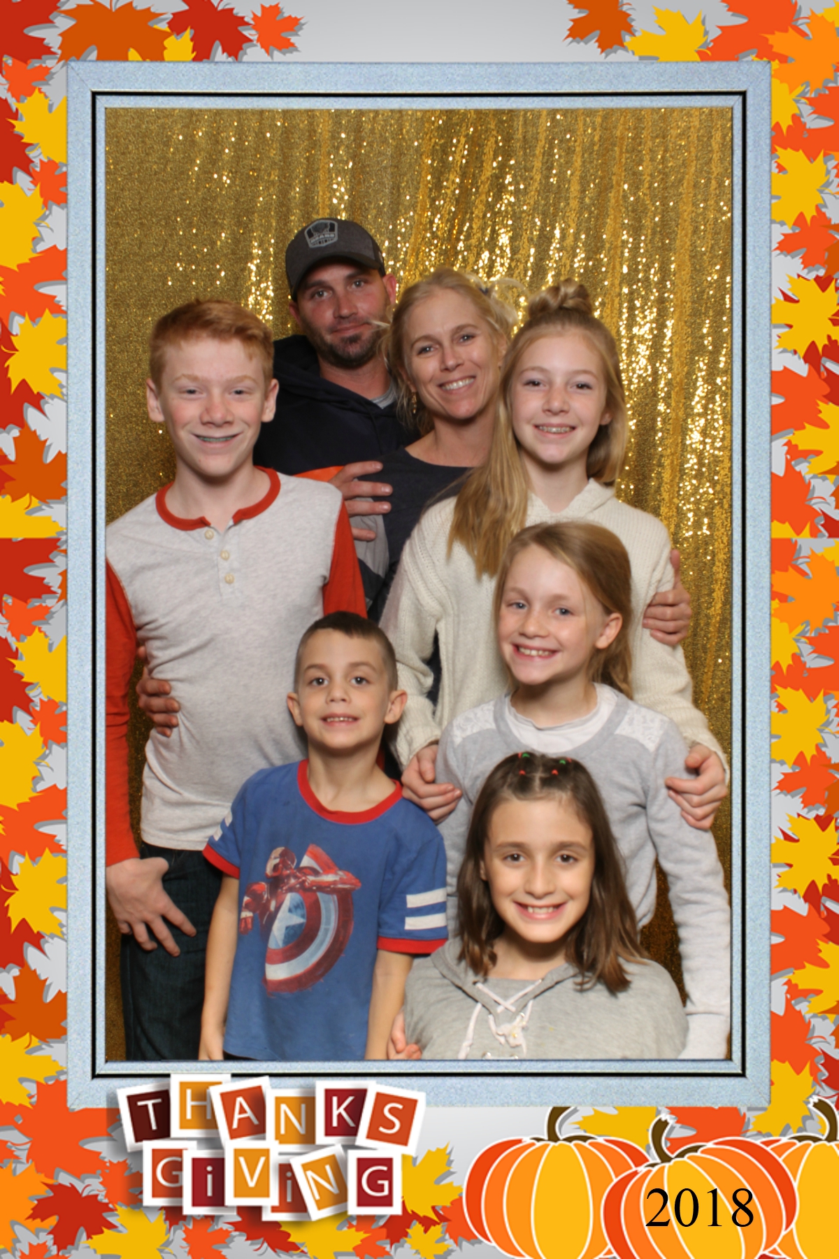 Thanksgiving 2018 | View more photos from the event at gallery.niknoxphotobox.com/u/NiKnox-Photo-Box/Thanksgiving-2018
